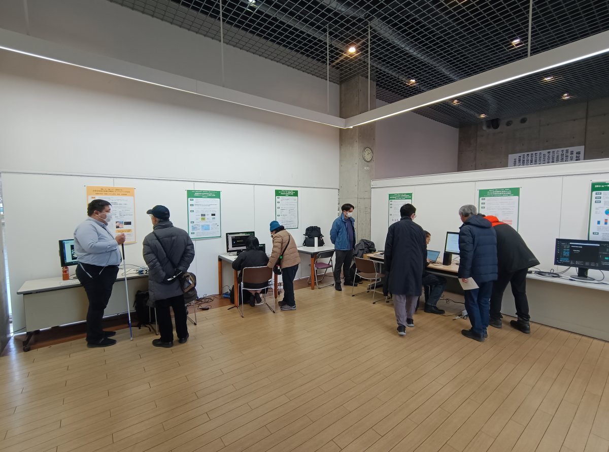 つくば市民ギャラリーで卒業研究発表会